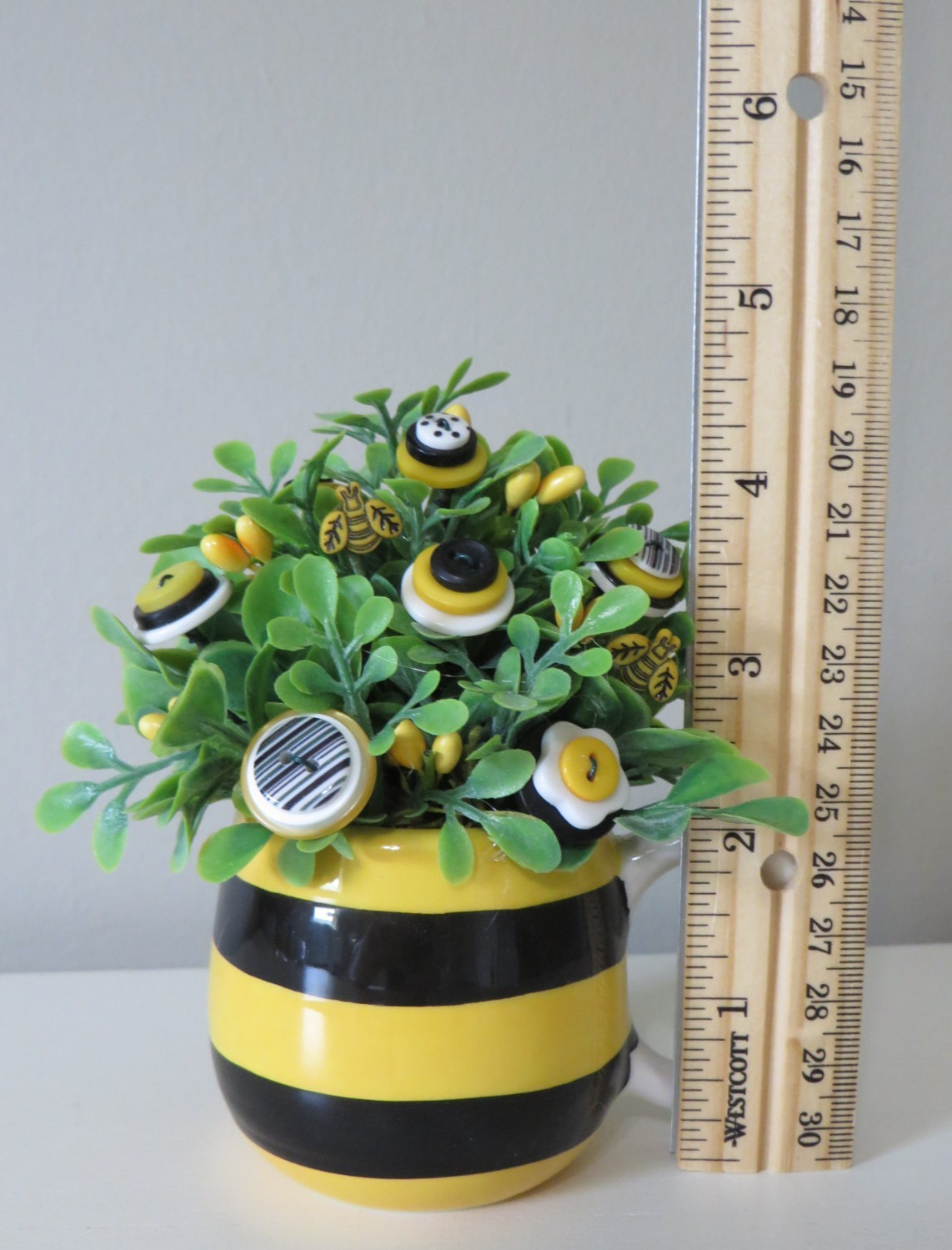 Button Flower Bouquet in MINI Bee Themed Espresso Mug – Summer Home Decor #649