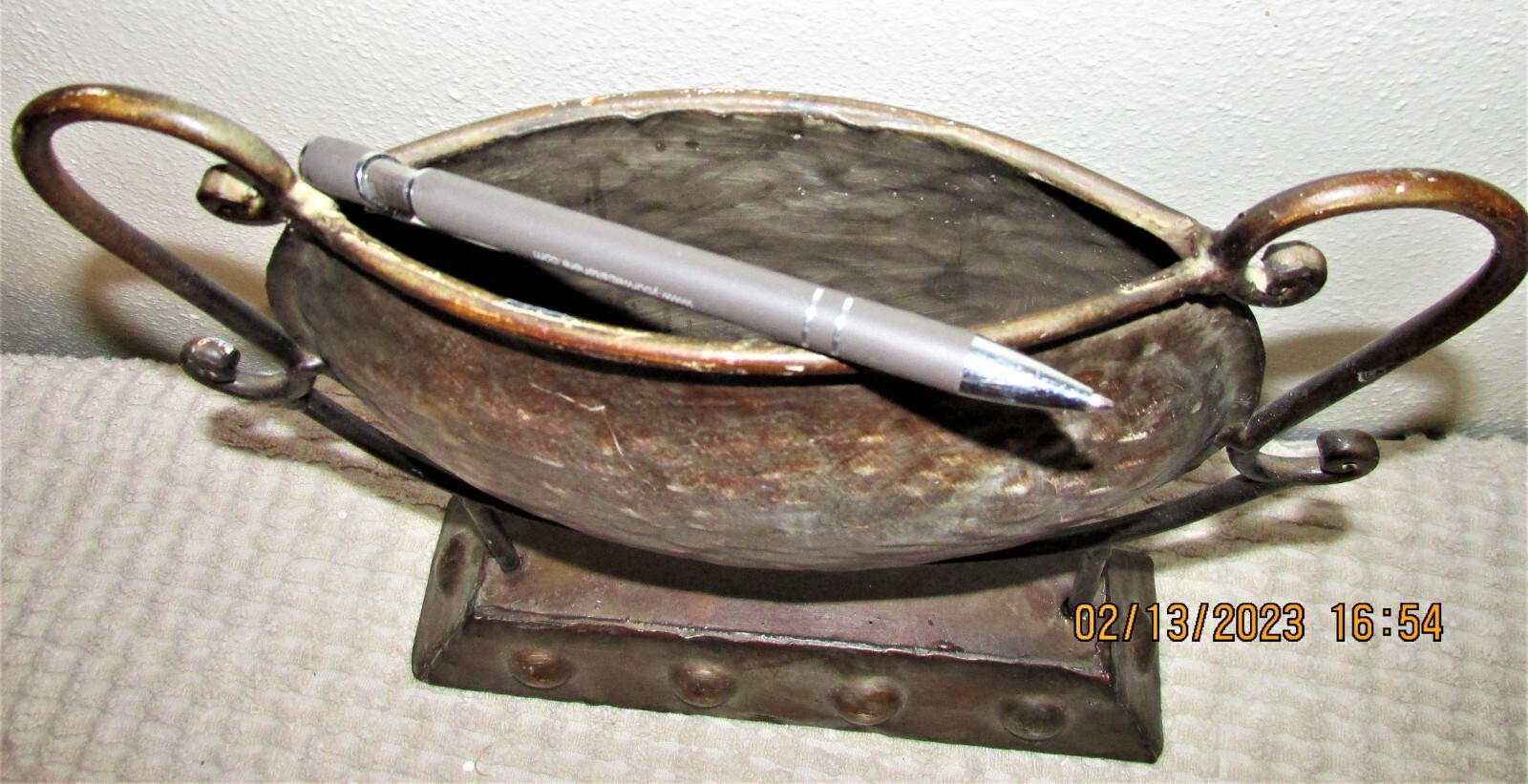 Metal Table Top Decor for Floral Arrangement