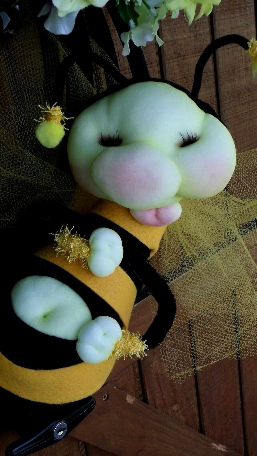 Bee-ing lazy Summer wreath