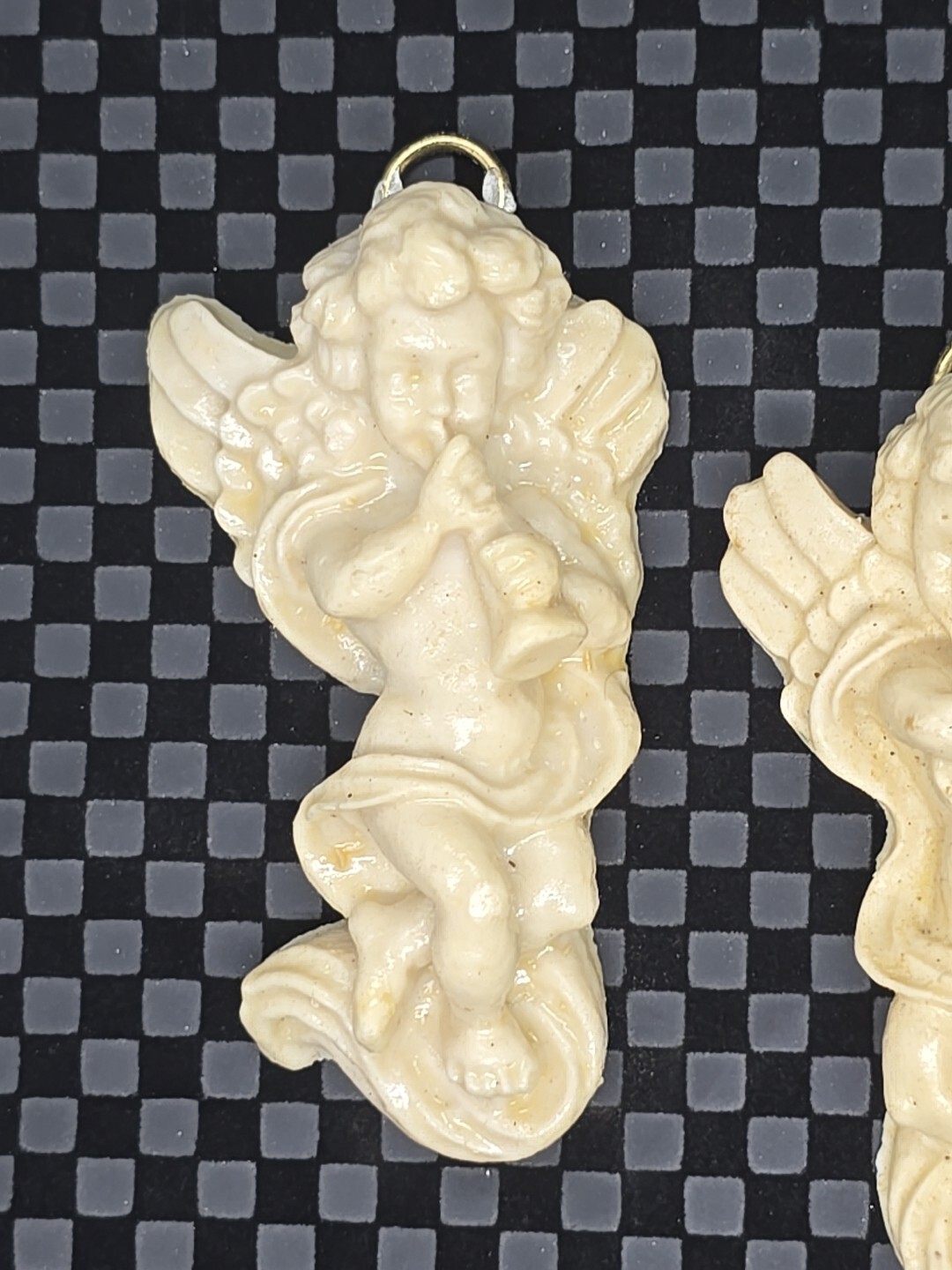 SET OF 2 WALL HANGING HOME DECOR Angels Cherubs. New With A Vintage Look MINT!