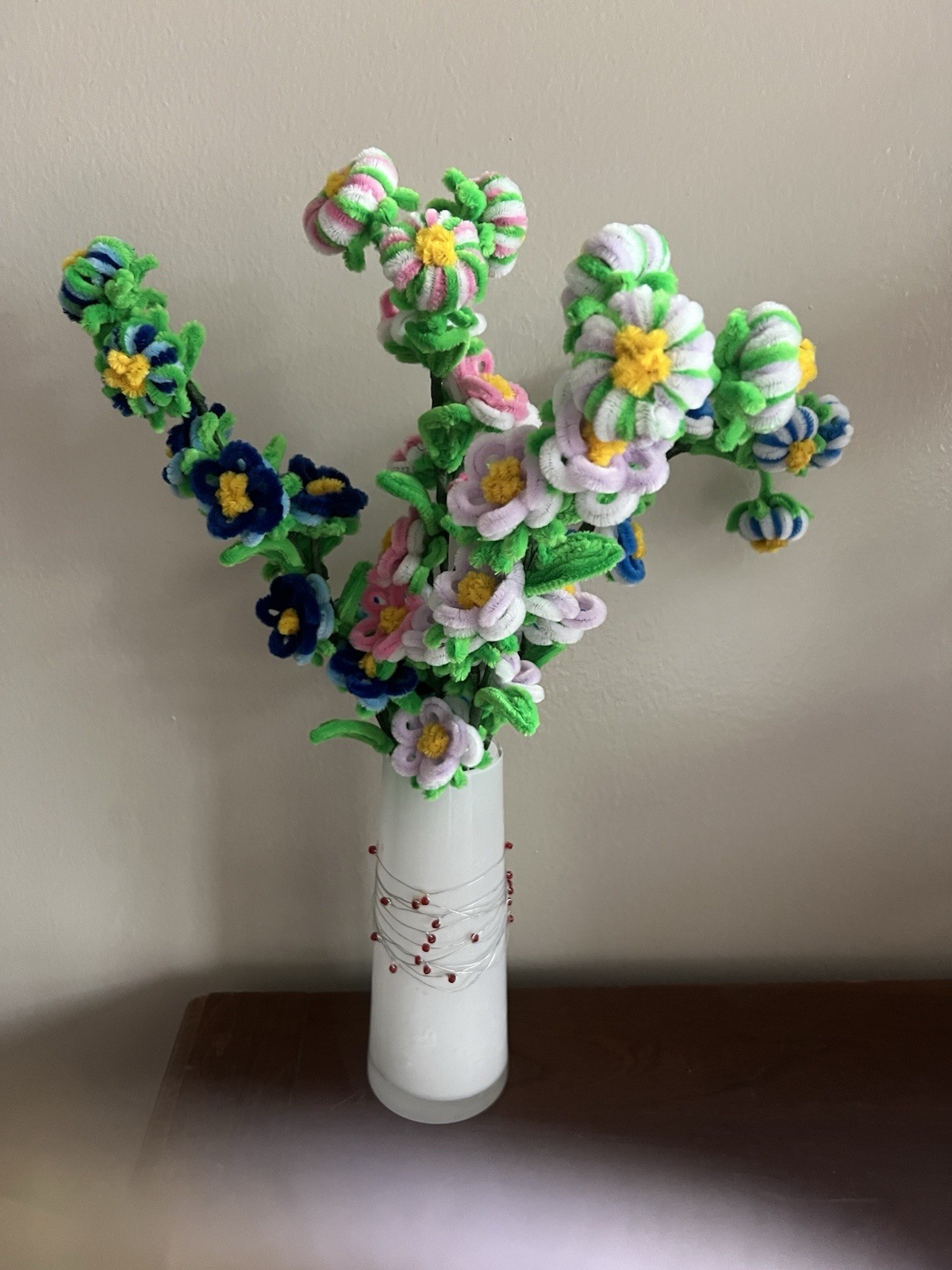 Original Handmade Pipe Cleaners Flowers 4 Branches In The Vase .