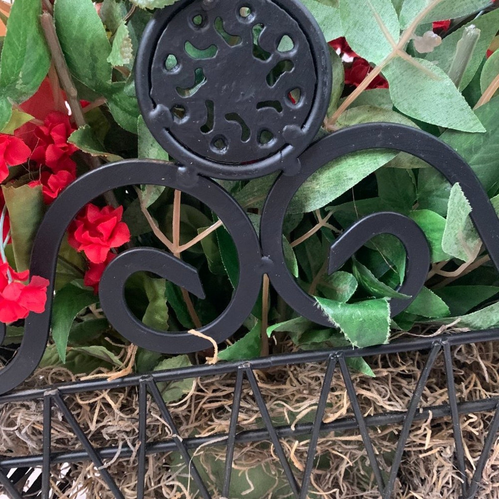 Faux Floral Arrangement Basket Wall Hanging Planter Rose Flower and Berries 15″H