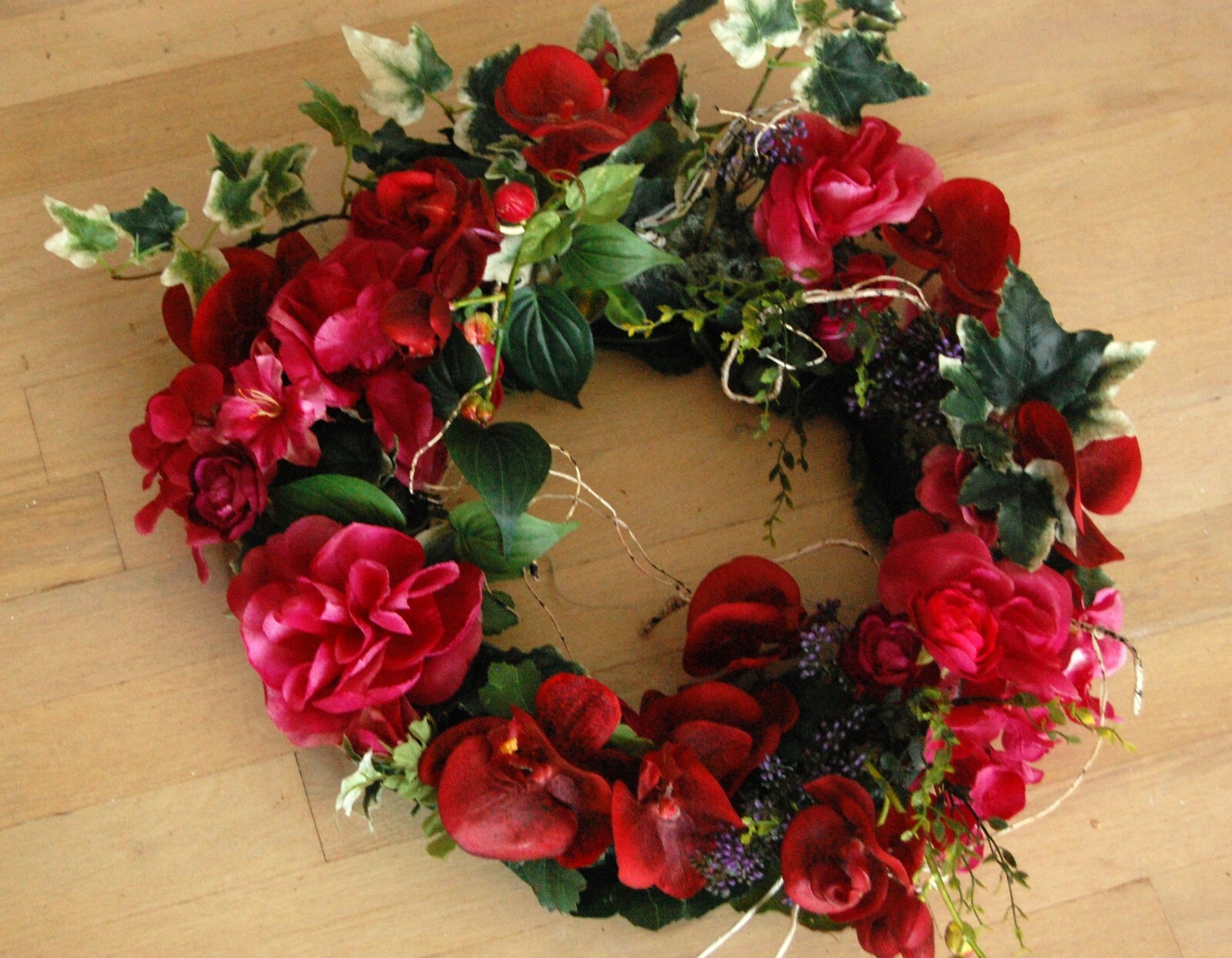 “Raspberry Red” Orchids & Roses Silk Floral Wreath – JaNice Botanicals