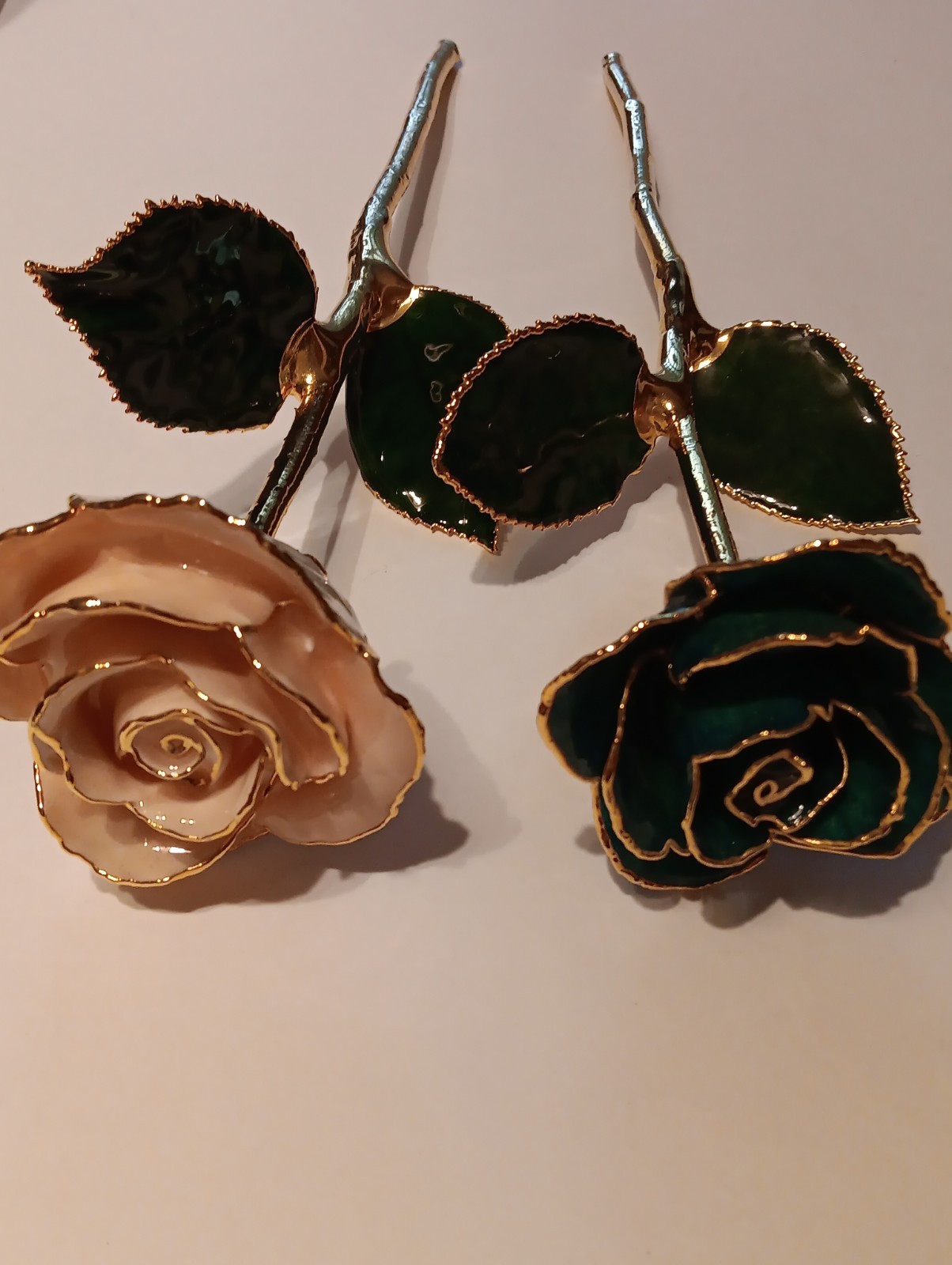 LOT Real Rose Dipped In Gold – Dark Green & White 24K Gold Rose Good Condition