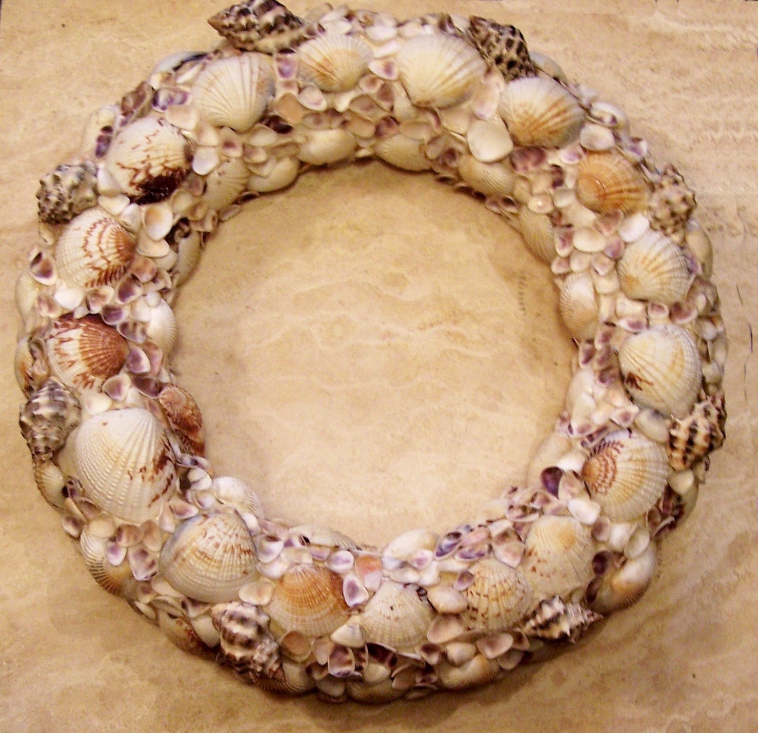 Sea Shell Wreath 10.5″ x 1.75″ x 5.5″ (Inside Diameter)