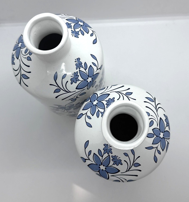 Lot of 2 Vase Floral Blue White Ceramic 8 1/4″ New
