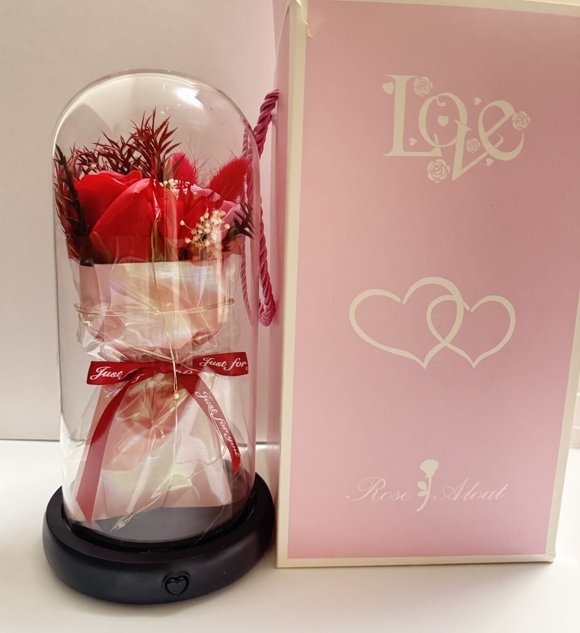 Rose Of Love LED Lights Red Rose Glass Dome. NIB.