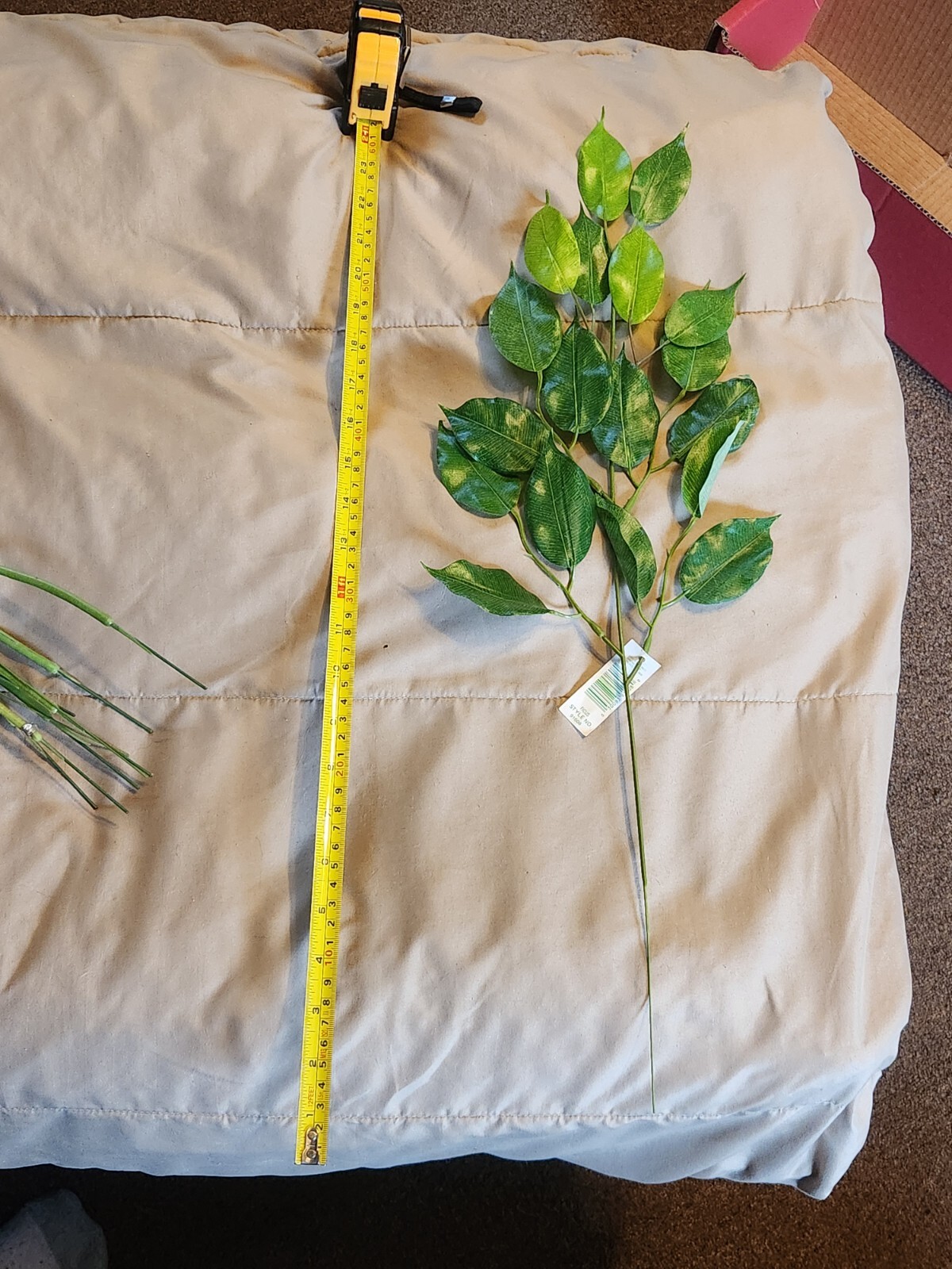 12 Piece Faux Long Stemmed Red Rose & Ficus Bundle (8 Roses, 4 Ficus) – Used