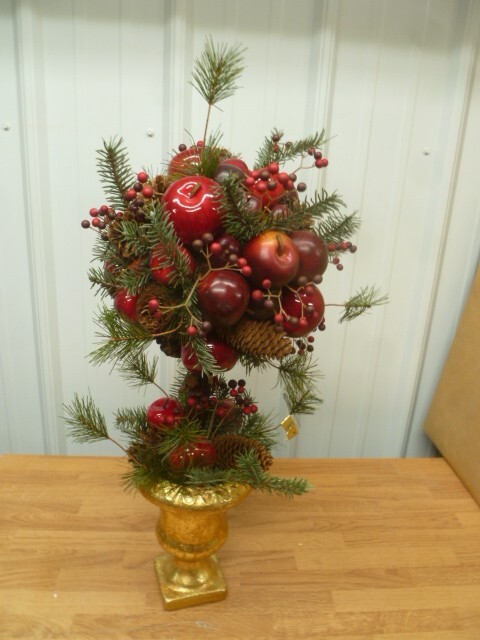Rare Mark Roberts 20″ Apple Topiary with Pine, Pinecones, Berries, & Gold Pot