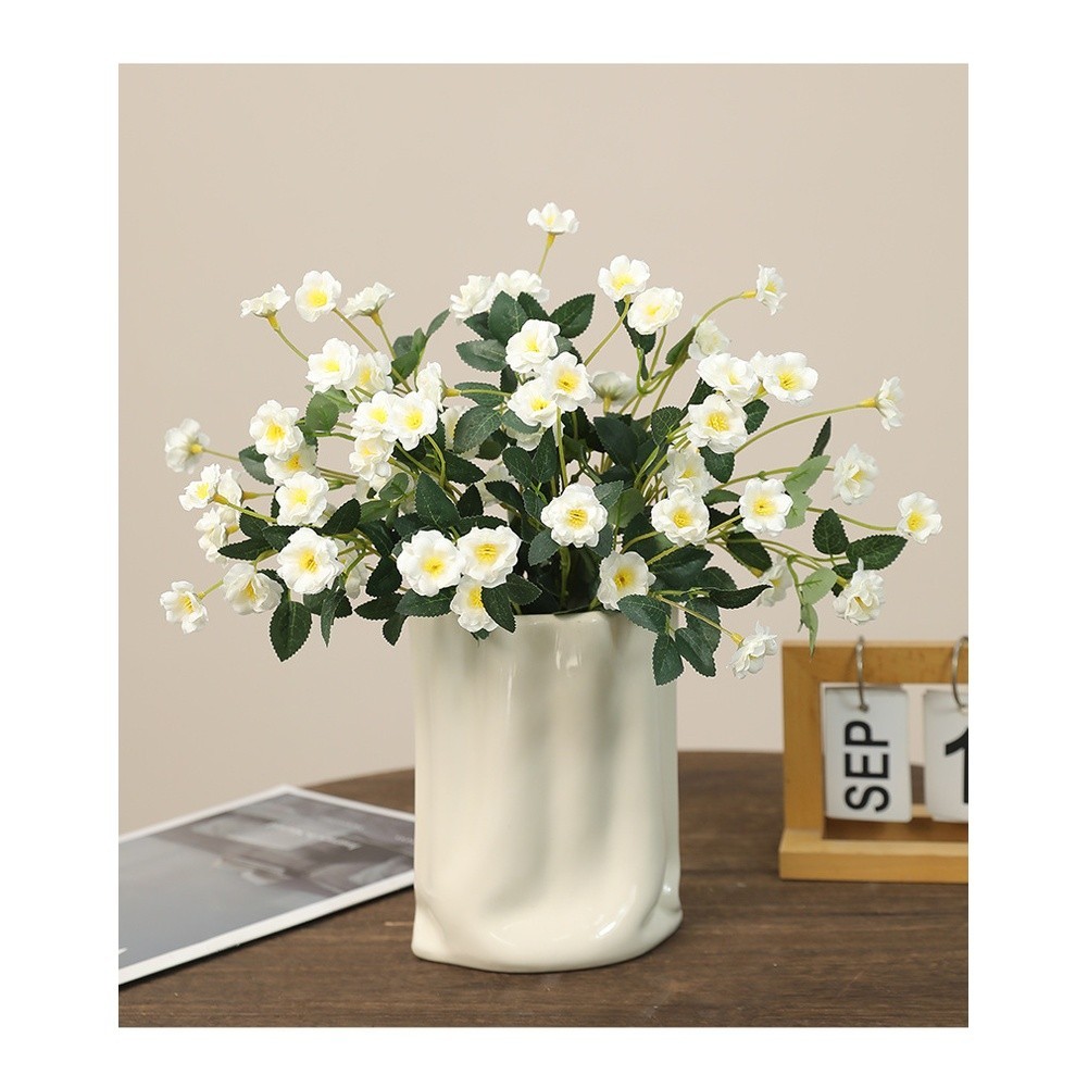 Silk Cloth Artificial Roses Bouquet for Home Decor and Photo Backdrops