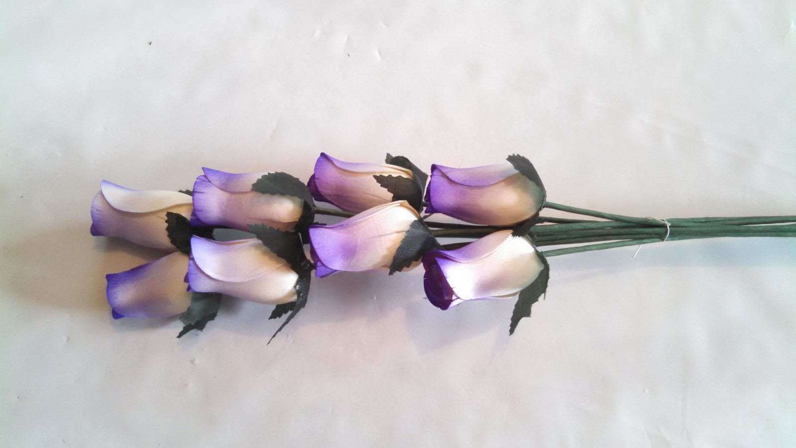 Small Bud Wood Roses – (Various Purple Colors)