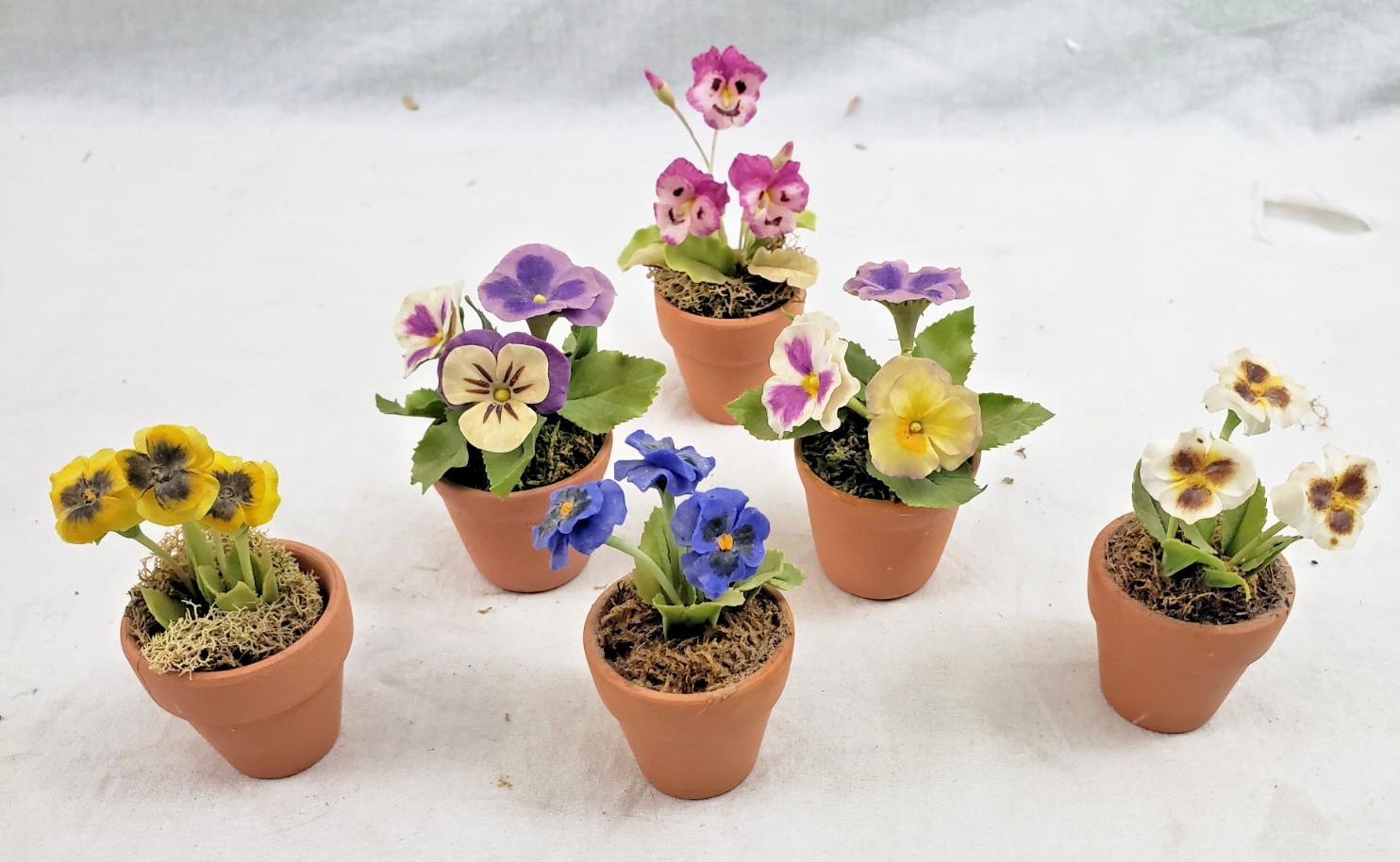 SET OF 6 GLOXINIA ARTIFICIAL FLOWERS IN PLANT POTS MINIATURES