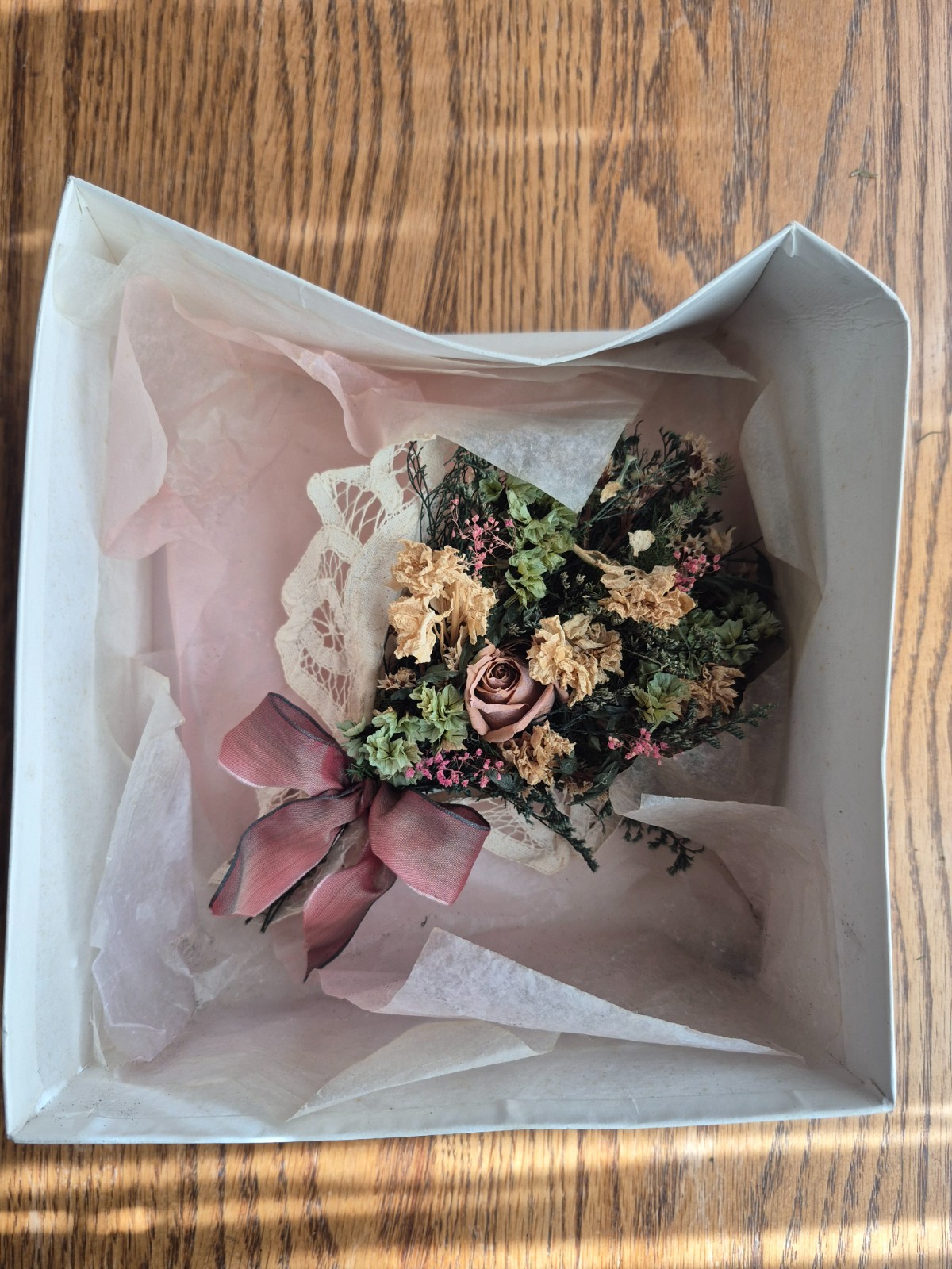 New in Box Vintage Deadstock Small Dried Preserved Flower Bouquet Wall Decor Rom