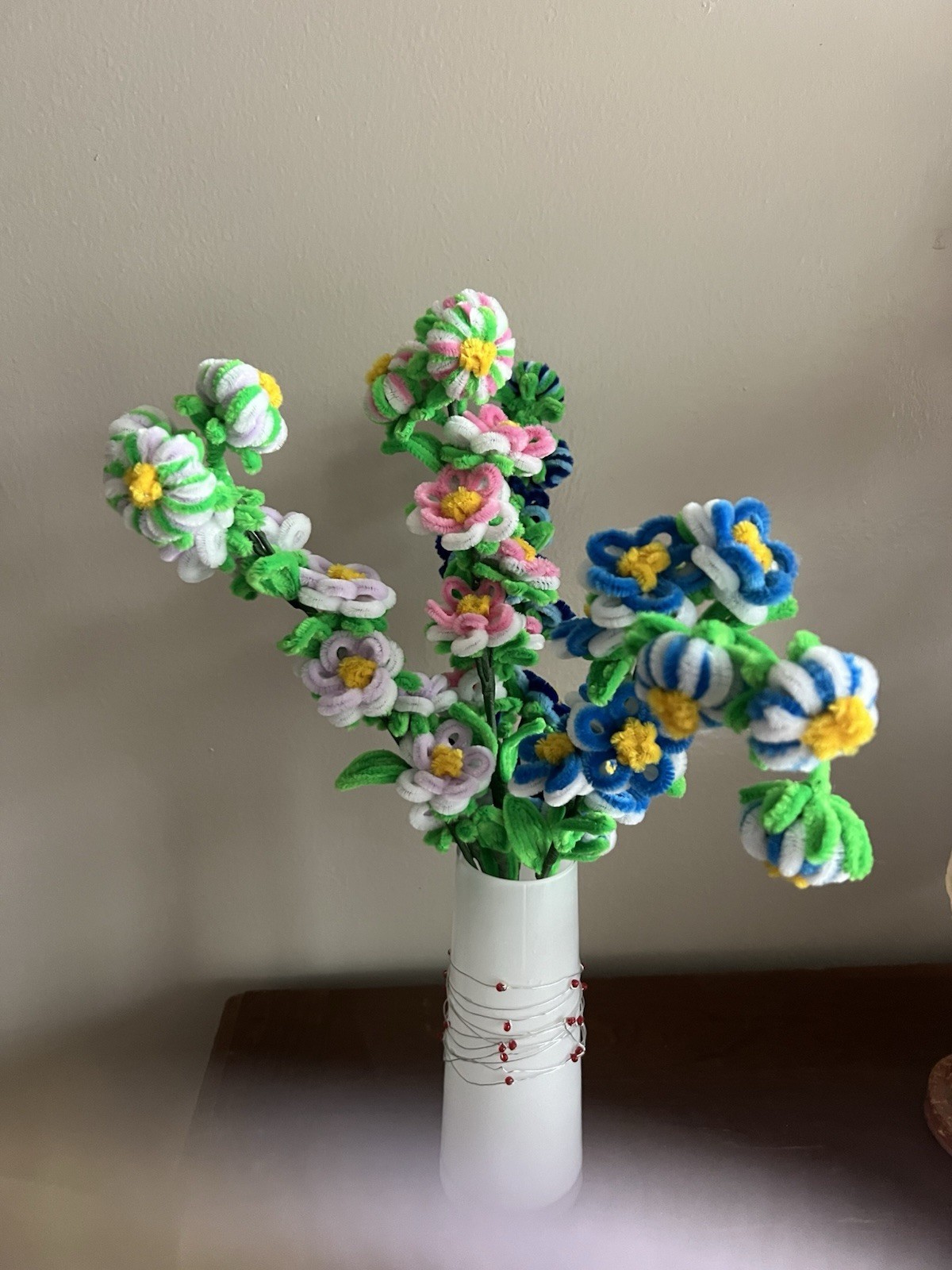 Original Handmade Pipe Cleaners Flowers 4 Branches In The Vase .
