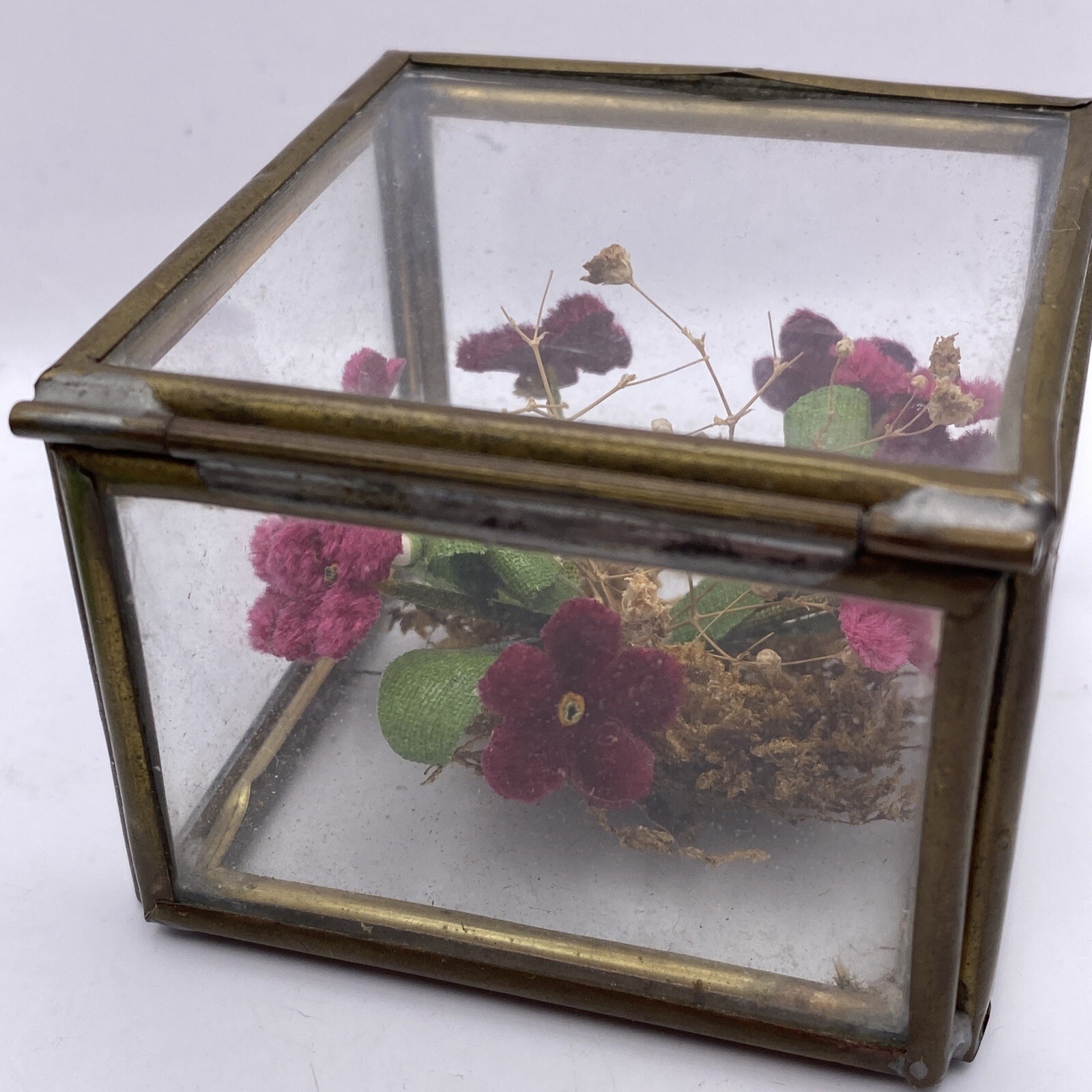 Velvet Flowers in Glass and Brass Box BB7