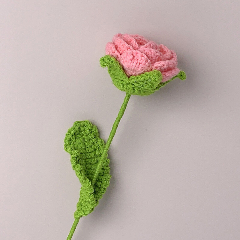 Hand Knitted Flower Yarn Crochet Rose Flowers Hand Craft Bouquet Wedding Decor