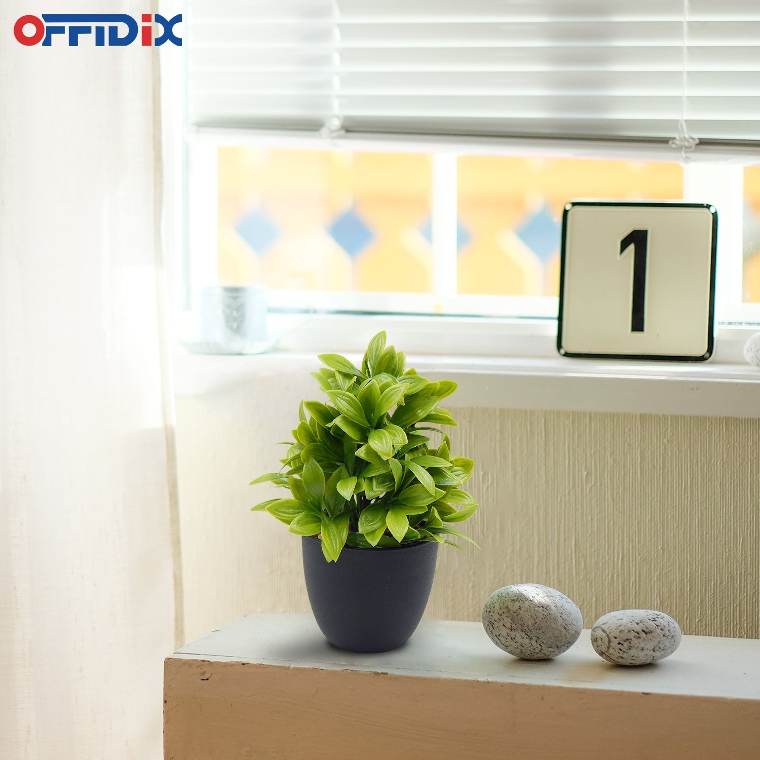 1 PC Artificial Eucalyptus Plants With Black Vase Potted Fake Light Green