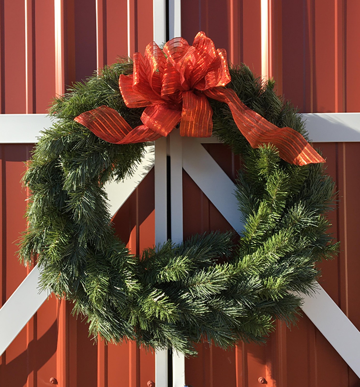 Holiday Christmas Pine Wreath With Red Bow Artificial Round 24″ Center