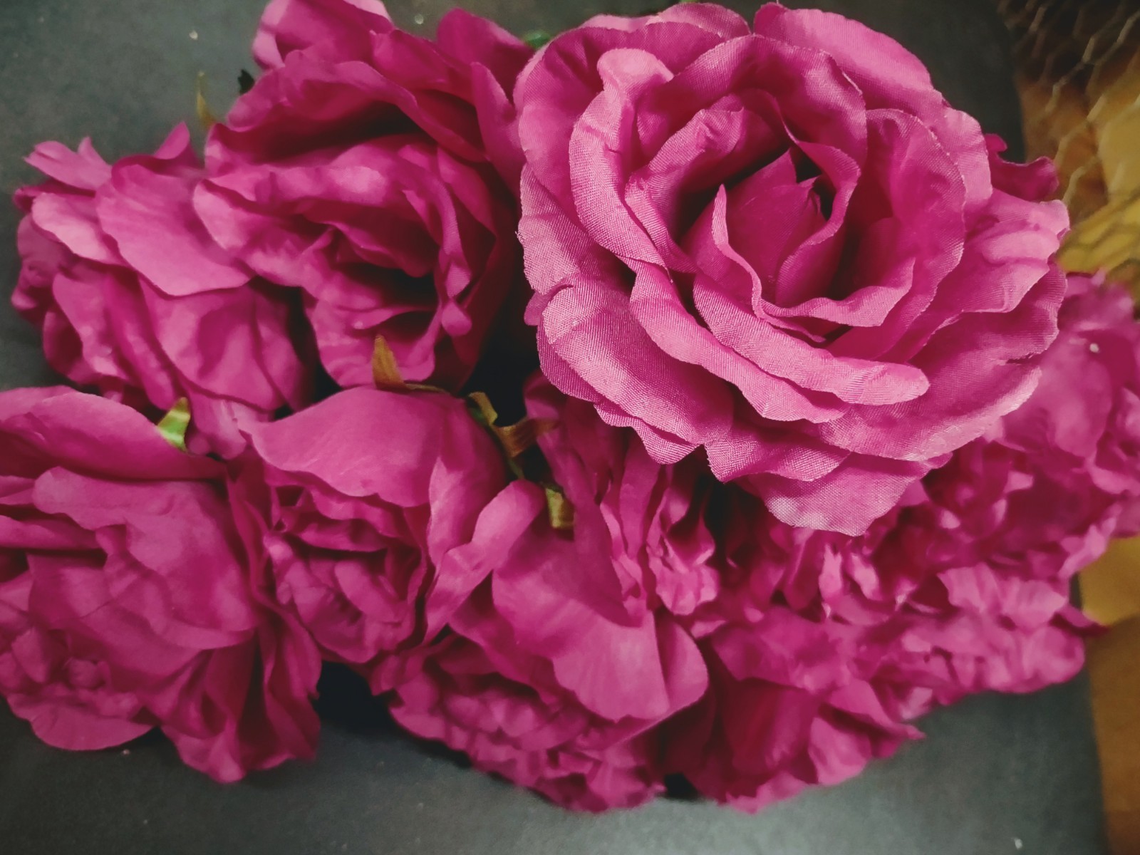 Big Mixed Pearl Rose Bush, Orchid Mauve, Dark Pink Silk 5″ Large Roses 12 Stems
