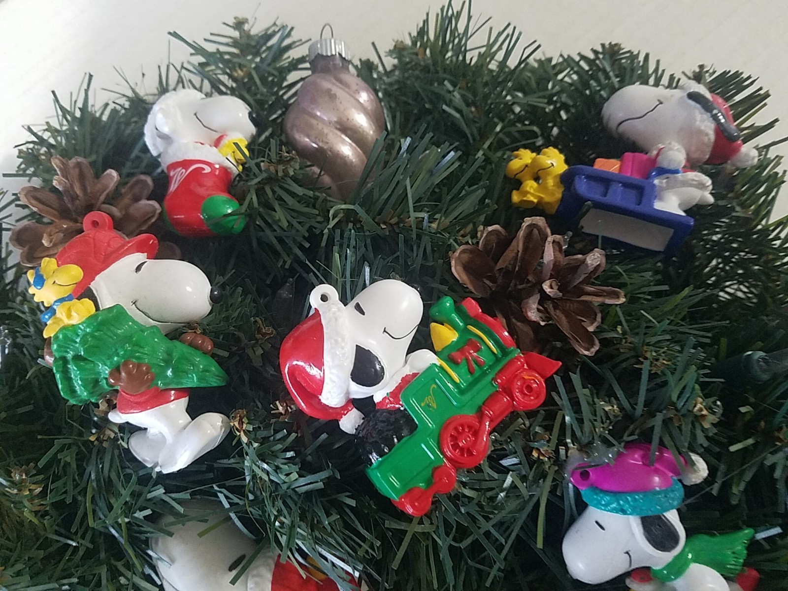 Snoopy Christmas Wreath, Holiday Wreath, Bright Colorful Lights Up 21″