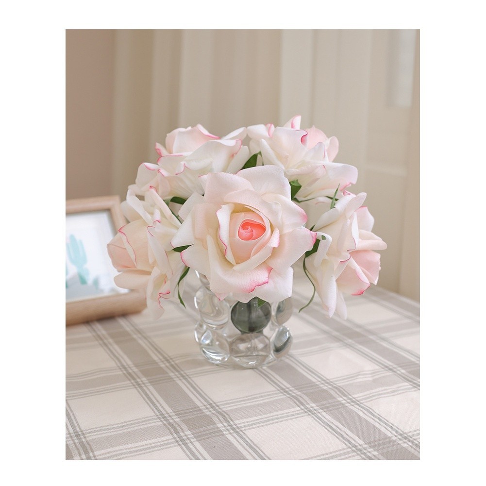 Silk Bouquet for Wedding Decor Photography and Home Decoration Use