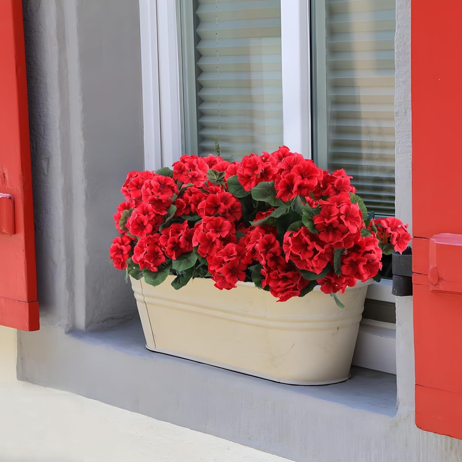 Maintenance-Free 6 Pcs Red Silk Geraniums – Perfect for Christmas & Garden Decor