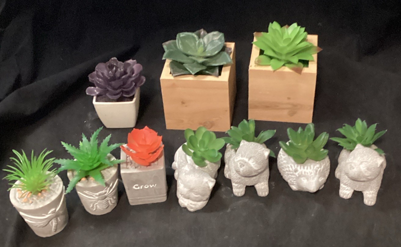 Decorative Fake Potted Succulents. New and Gently Used lot of 10 (F2)
