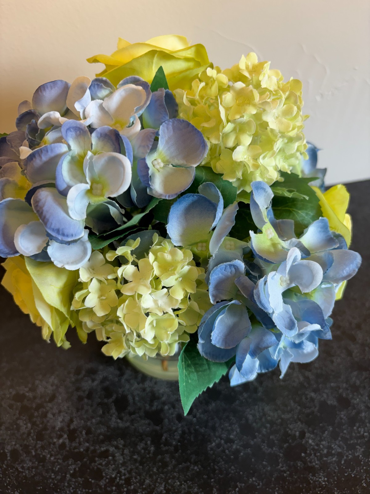 DIANE JAMES DESIGNS White Roses, Blue Hydrangea & Viburnum in Glass Vase, 8″