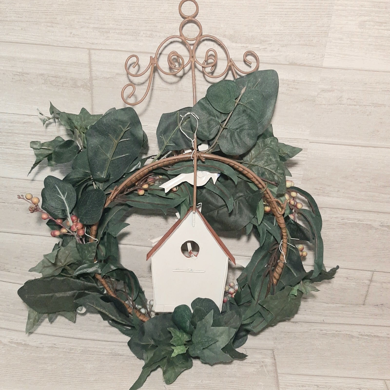Welcome Home Spring Ivy Wreath Bird House Grapevine With Ornate Metal Topper