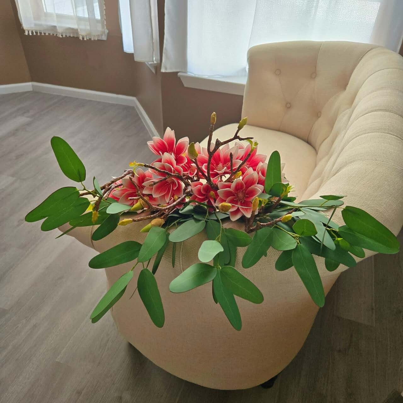 10-Stem Artificial Greenery Set.Magnolia Lotus & Eucalyptus.DIY Projects.
