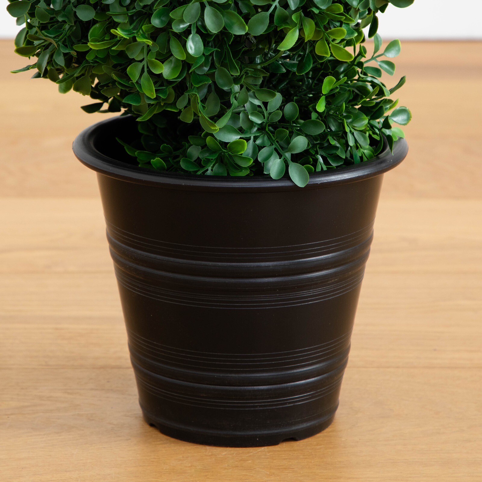 4’ Artificial Boxwood Spiral Topiary Tree UV (Indoor/Outdoor) Decor. Retail $193