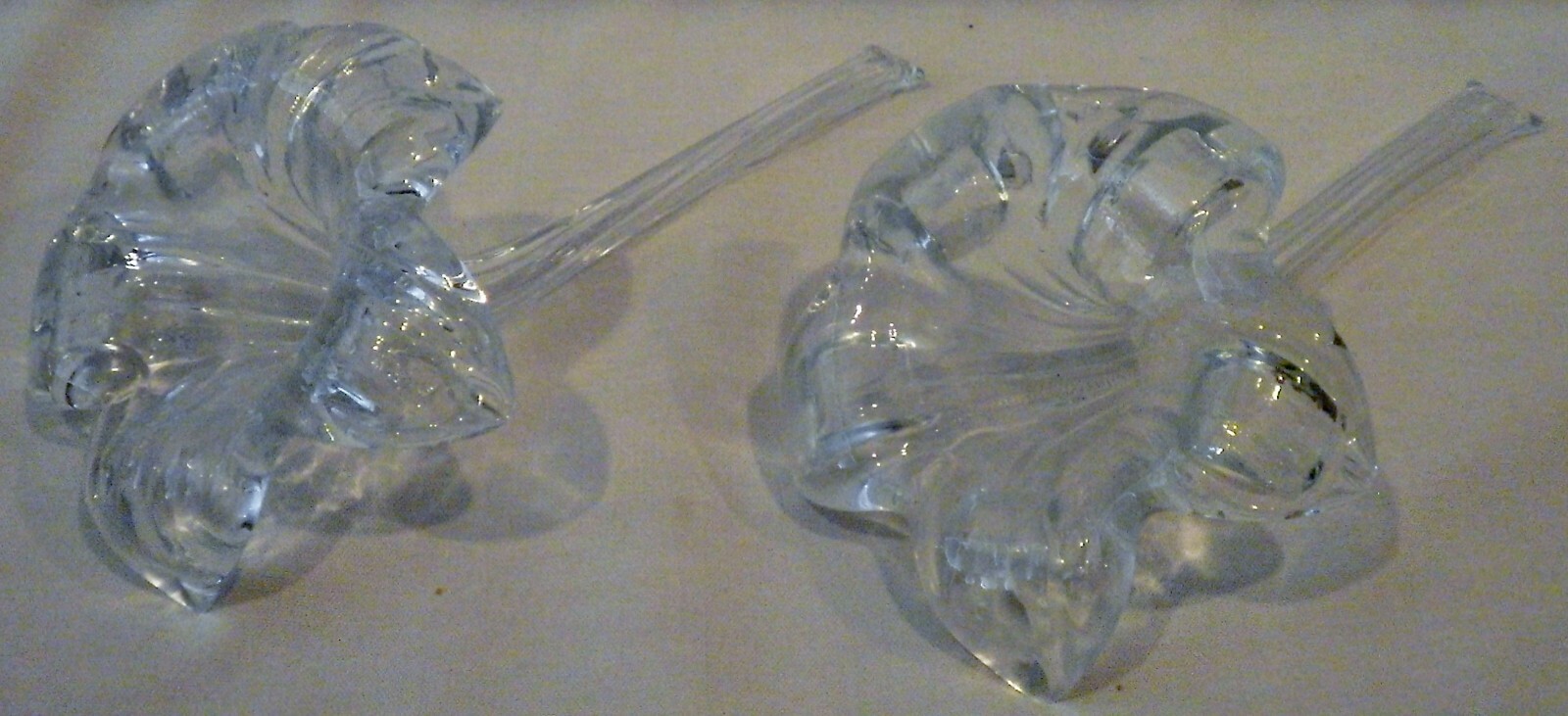 7-1/4” Glass Lily Flower Decoration – Set of 2
