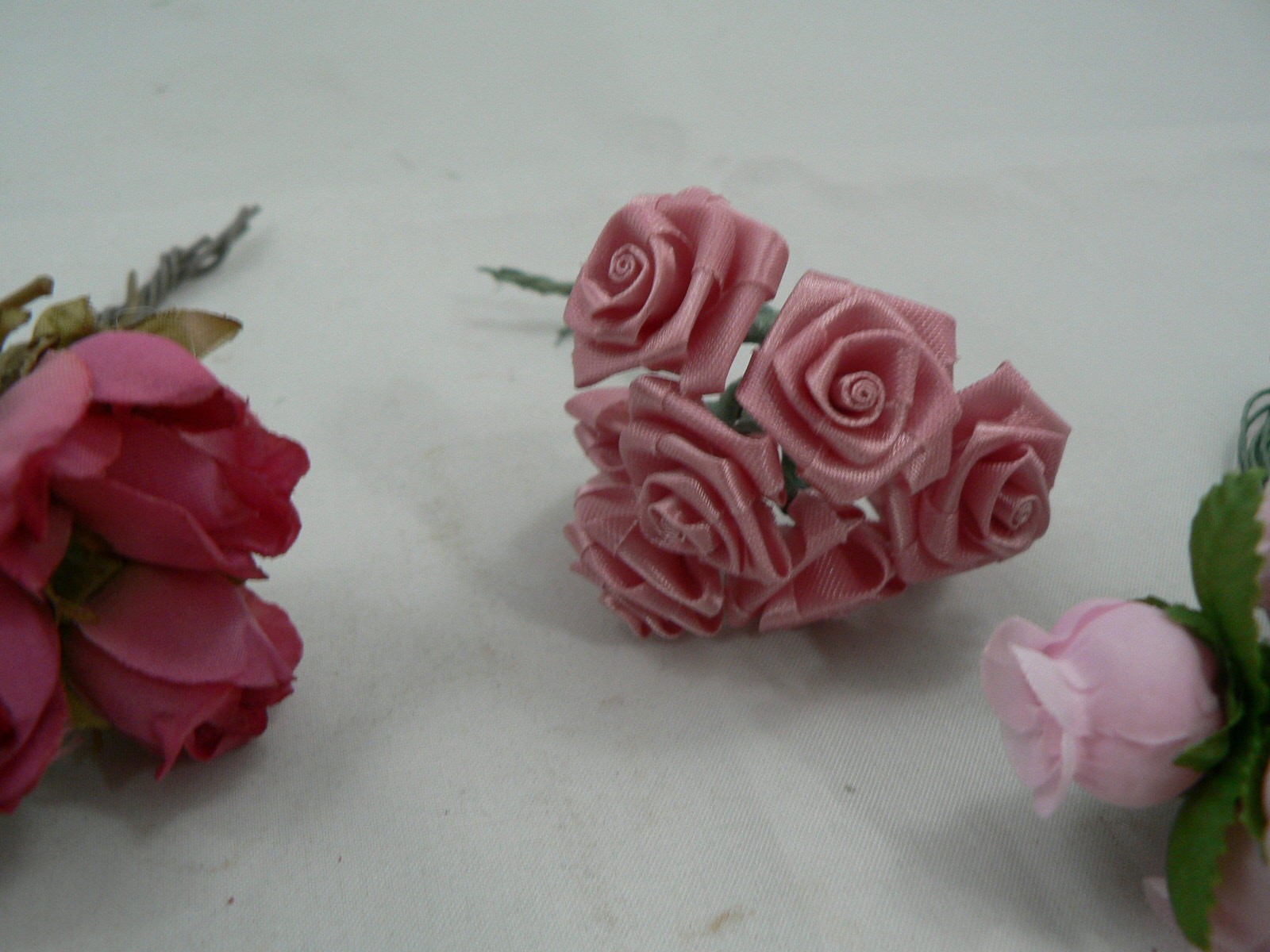 BEAUTIFUL ARTIFICIAL MINIATURE ROSES-BOUQUETS-LONG & SHORT STEM