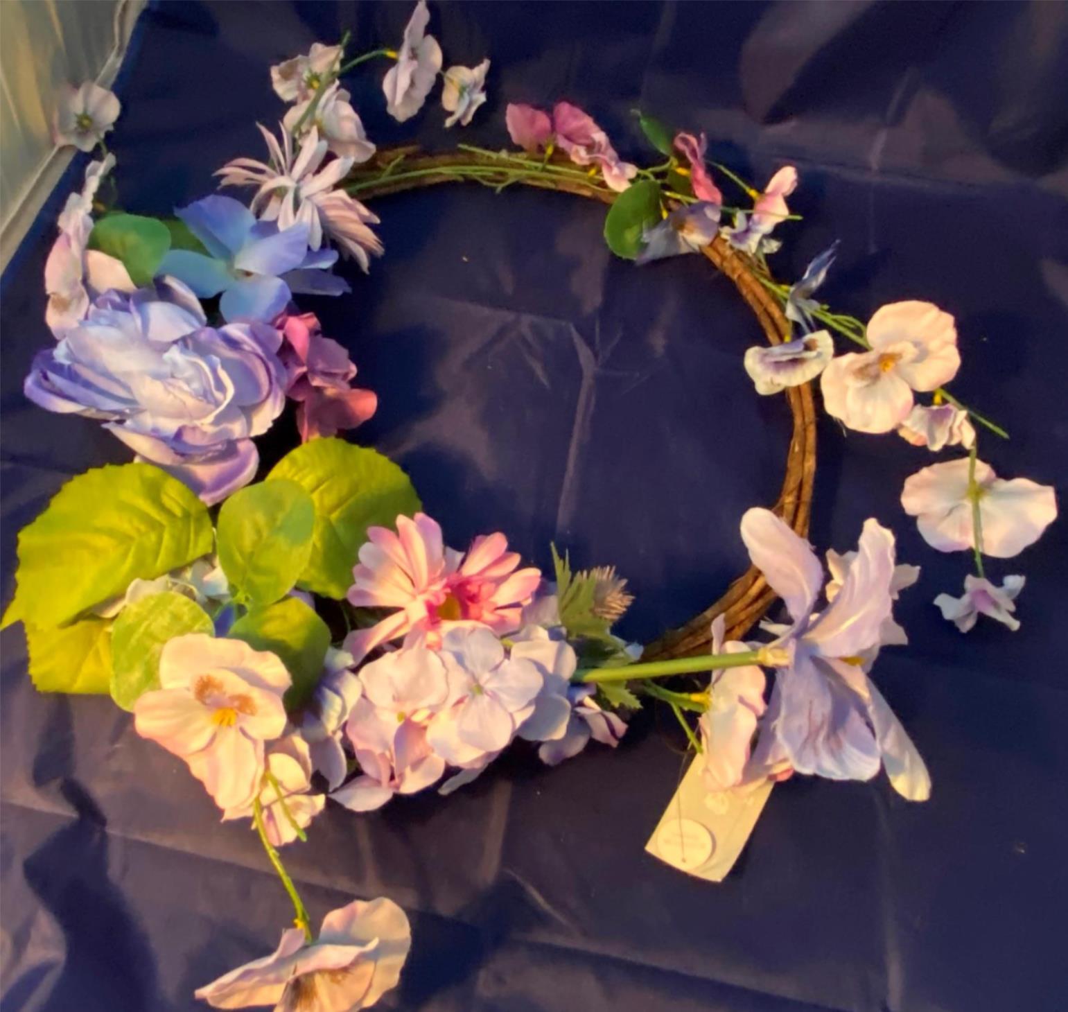 Spring Floral Flowers on 22 ” Woven Grape Backer Interior Decor Bloom Room NWT
