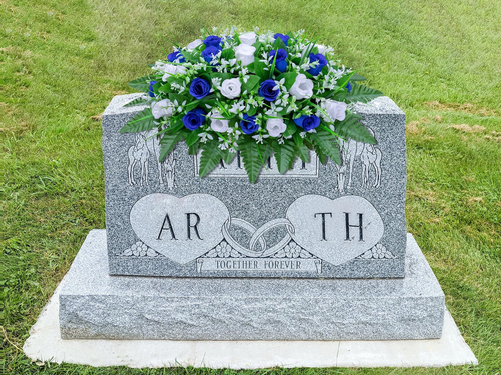 Artificial Cemetery Flowers Saddle-Shaped Tombstone Decorations Non-Fading UV…