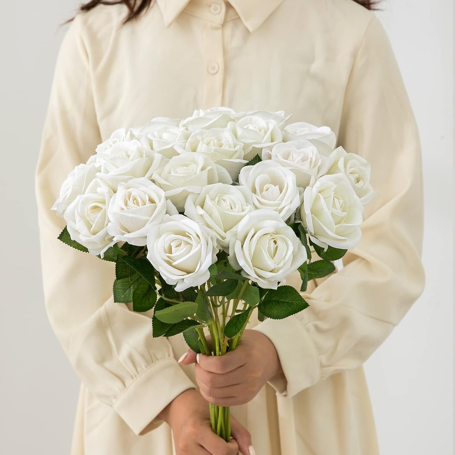 Luxurious 12PCS Velvet Artificial Roses Bouquet – Perfect for Weddings and Decor
