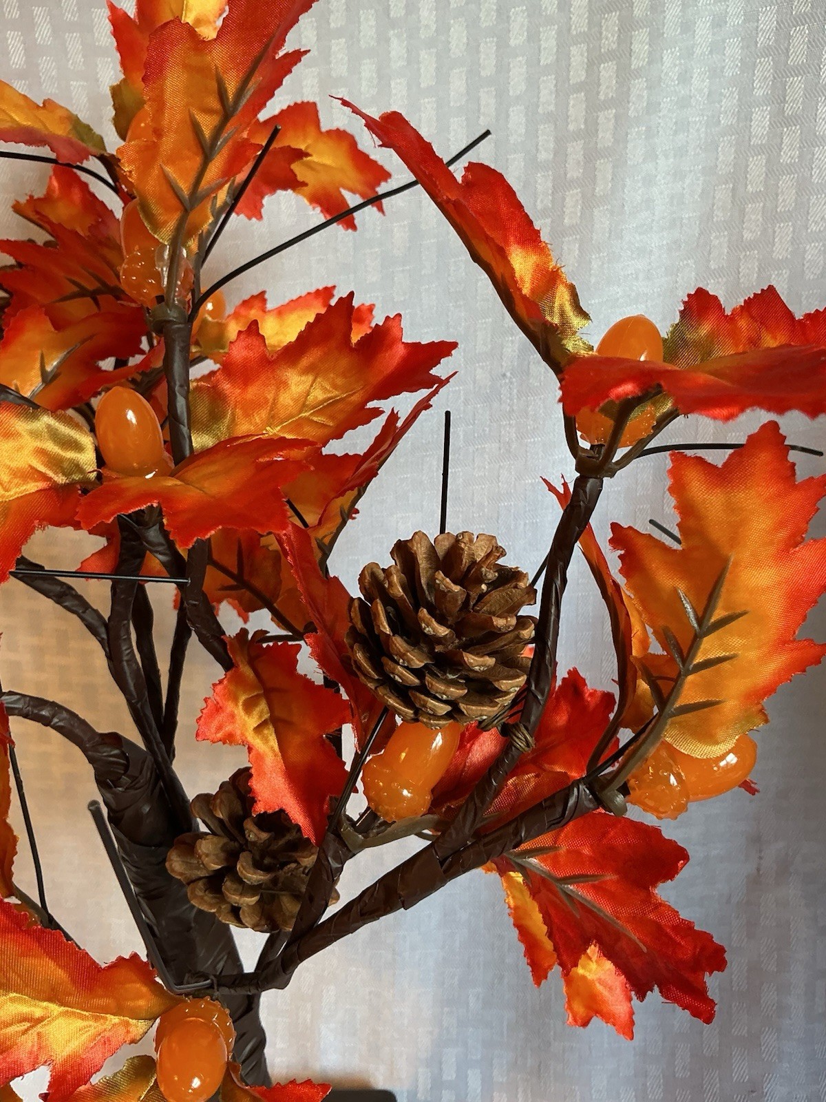 Fall Maple Tree Acorn Lights, Lighted Fall Tree with Pine Cones, Fall Decor