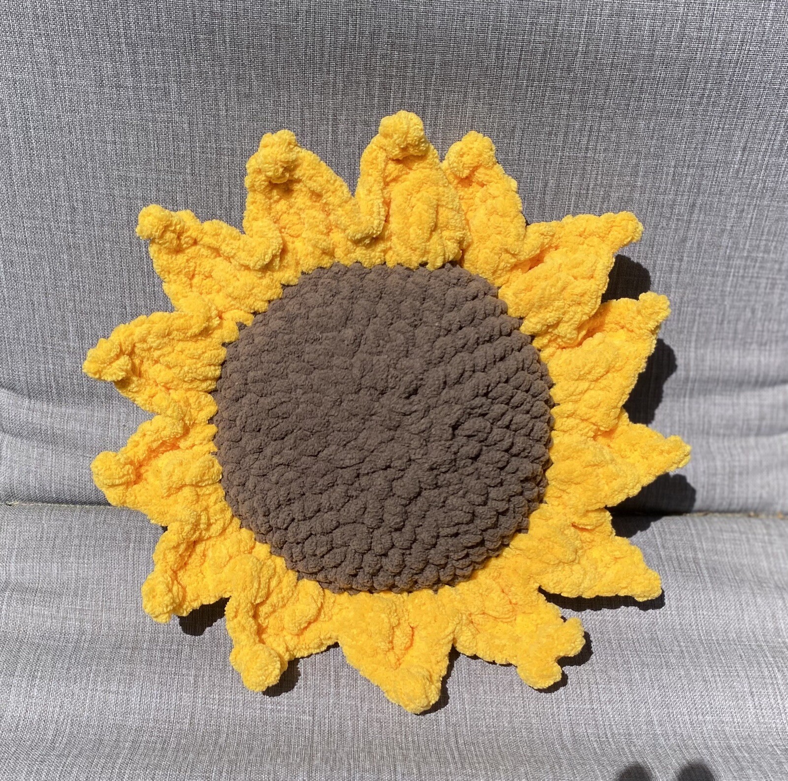 Cottage Style Farmhouse Summer Flowers Pillows Sunflower Bowl Filler Tiered Tray
