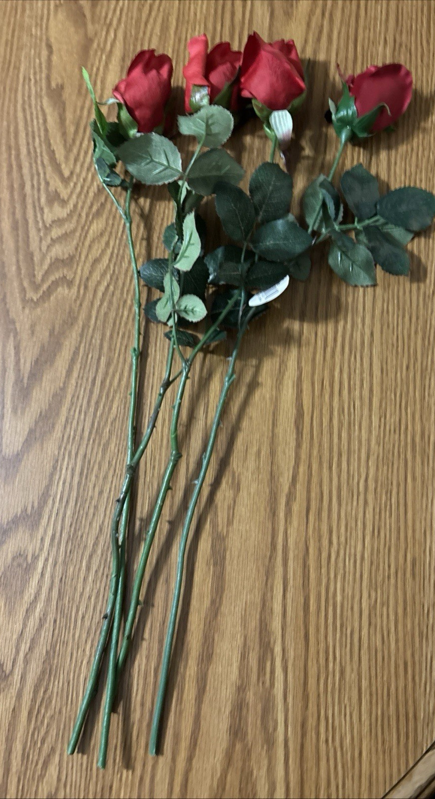4 SILK REALISTIC RED ROSEBUDS ON STEM Valentines Day