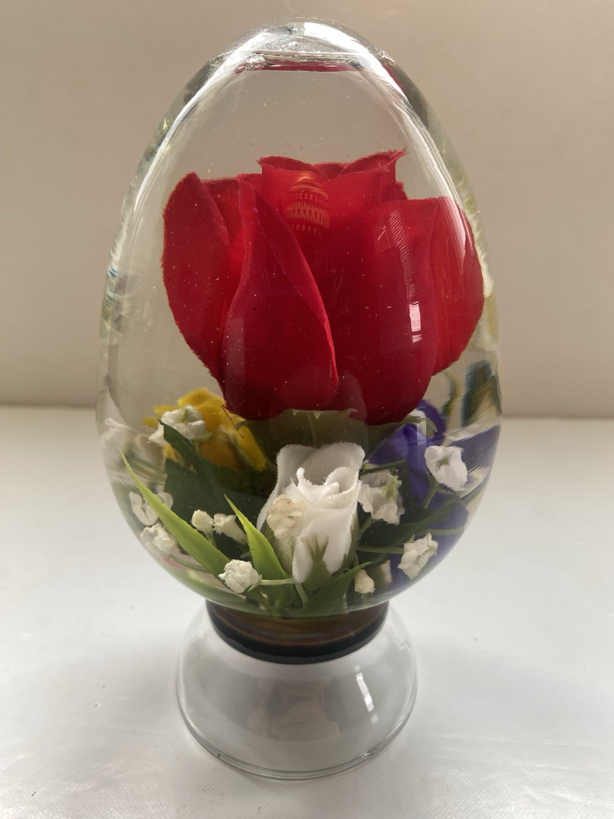 Novelty Decorative Buttplug Shaped Red Rose Flowers Clear Liquid Paperweight