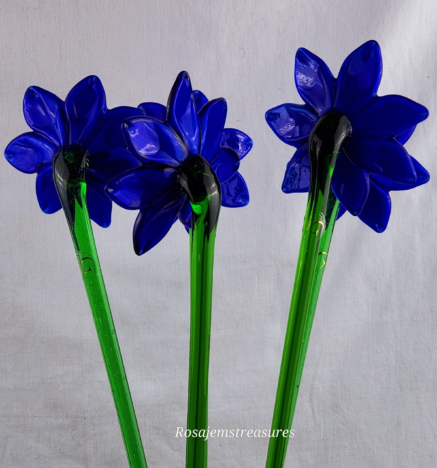 GORGEOUS DESIGNS, Hand Blown Artificial Flowers Bouquet with Glass Vase, 20″ H,