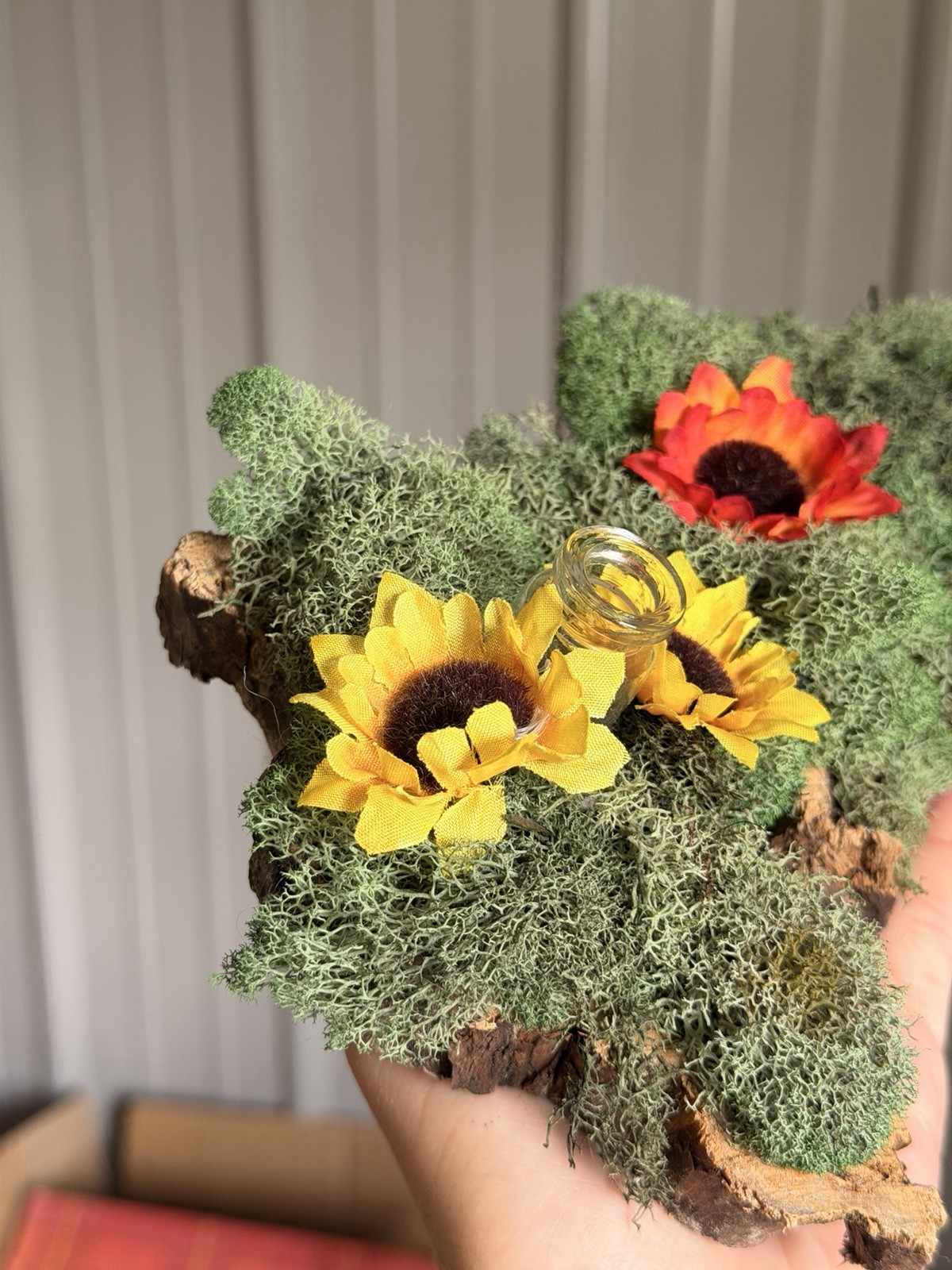Rustic Woodland Moss Floral Centerpiece W Glass Bud Vases On Natural Bark Wood