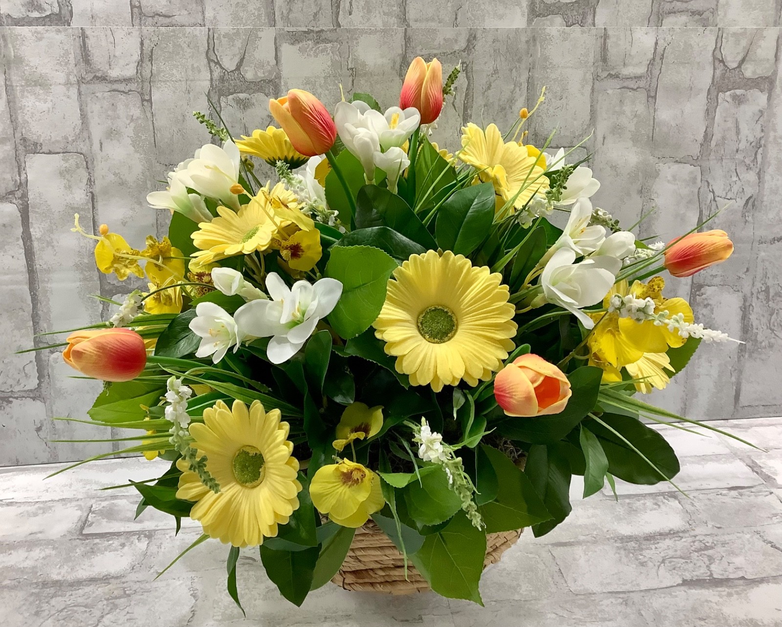 Real Touch Real Feel Spring Floral Arrangement Tulips Daisies Large 19″x15″
