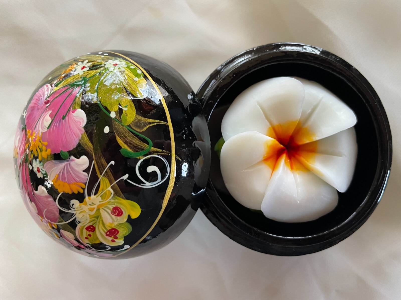 🌹White Frangipani- Hand Carved Display Soap 3″ Perfect gift,100% Handmade🌹