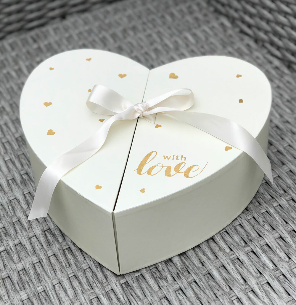 Premium Quality Heart Shape Flower Box, Floral Gift Box, for Luxury Arrangements