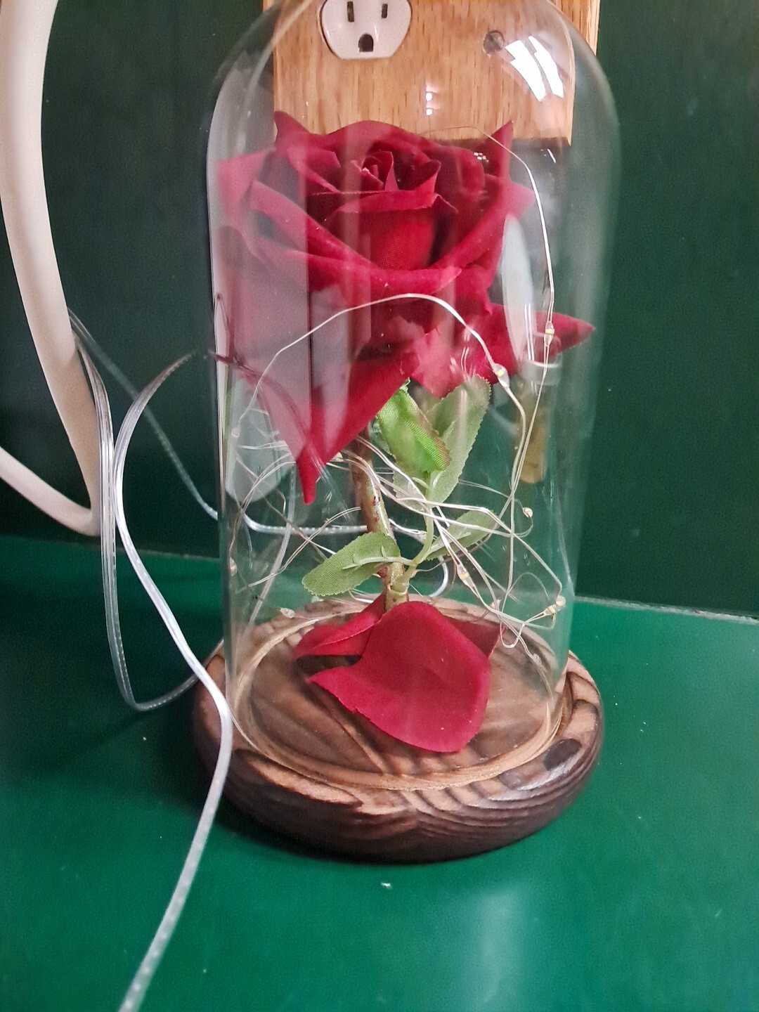8″ Beauty and The Beast Light Rose Romantic Red Velvet Flower Gift in Glass Dome
