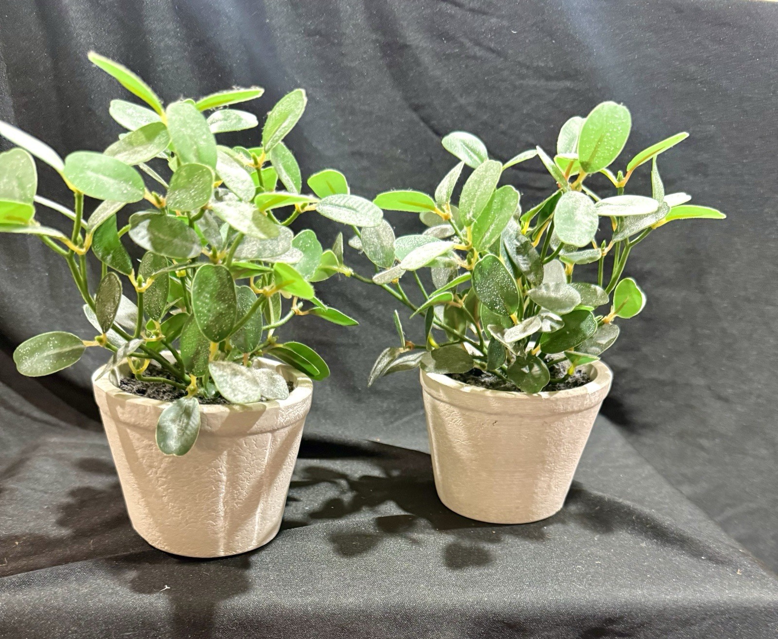 Set of 2 Artificial Plant 4 Inch White Pot Green Leaf Plant Home Office Decor
