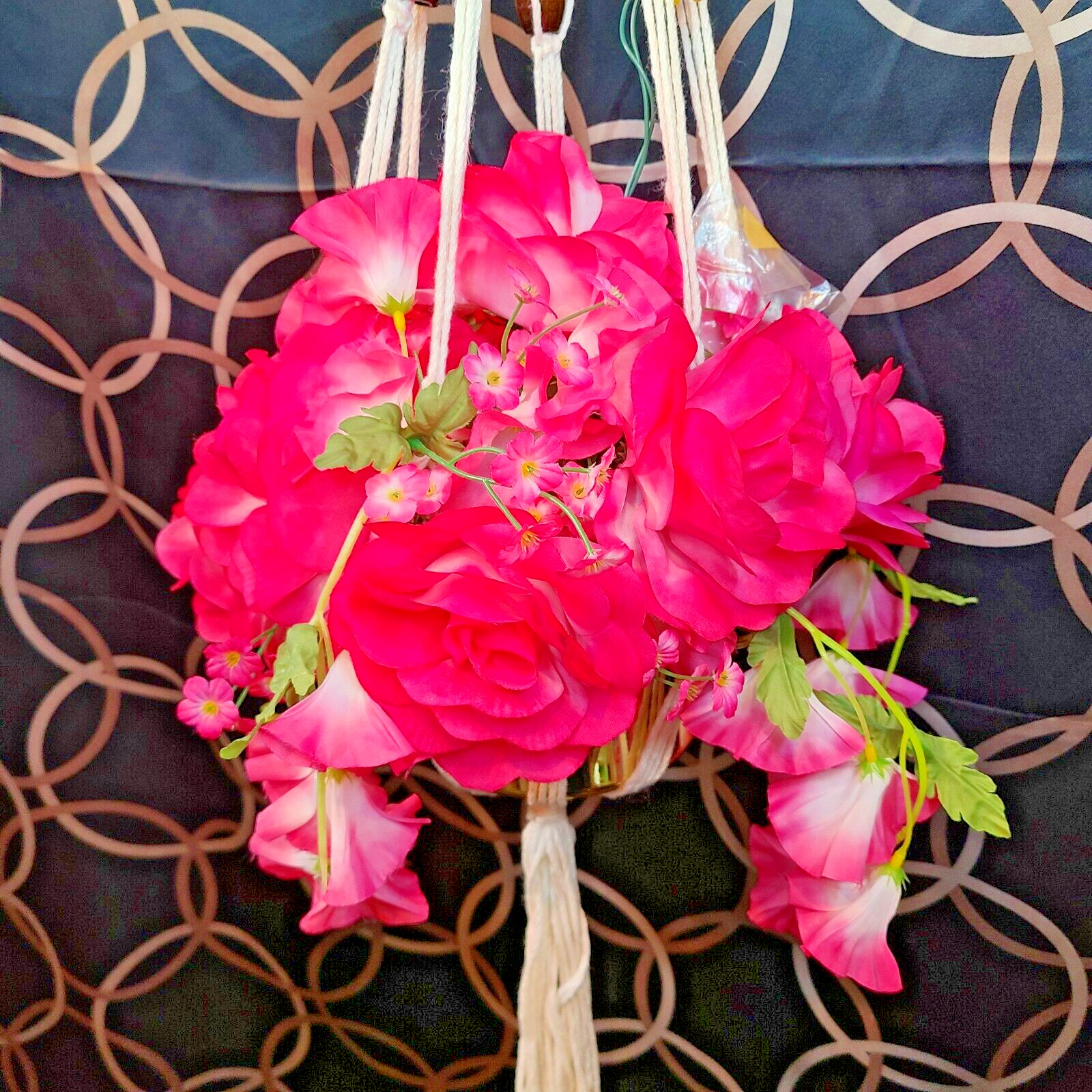 Hanging Plant Faux Red Flowers Macrame Lighted 46″ Vintage Retro Decor see video