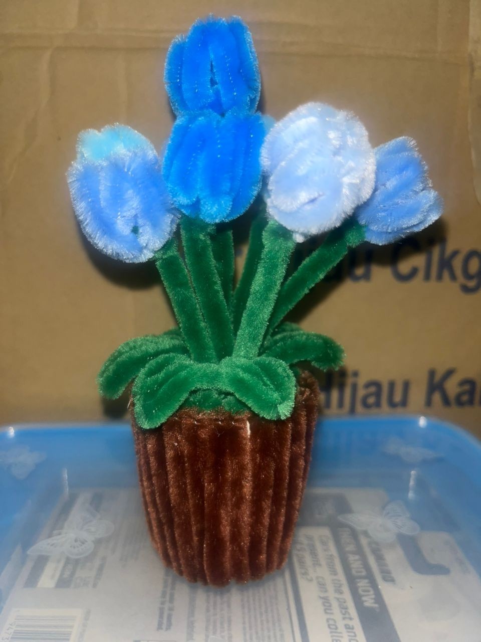 Handmade Pipe Cleaner Mini Tulip Pot | Perfect Gift or Room Decor