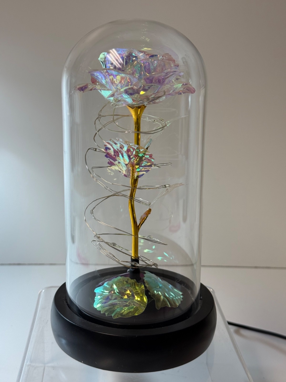 REVOLVING / MULTI-COLOR CHANGING LED LIGHT UP ROSE UNDER GLASS DOME